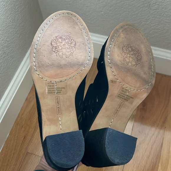 Vince Camuto Women's TARITA Cutout Lace-Up Sandal in Black Size 7W (wide) - Picture 5 of 7